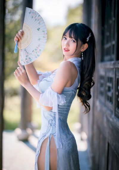加勒比女海盗成版人2在线