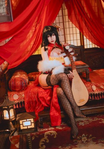 女教师枫富爱在线播放