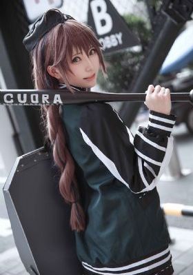 年轻的妈妈朋友