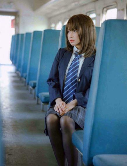 女女h文(h)gl小说