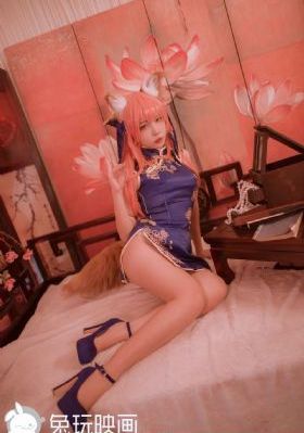 校阅女孩河野悦子